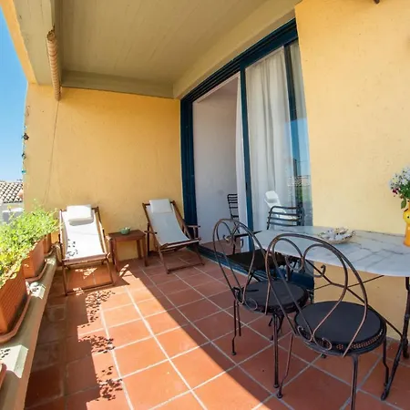Bay Apartment