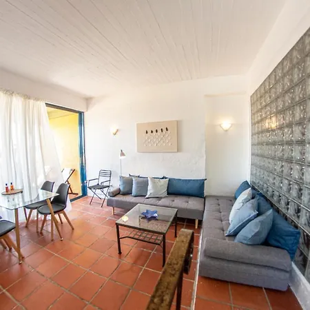 Bay Apartment